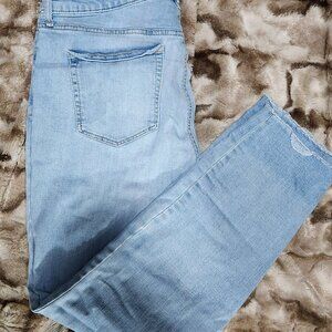 Jessica Simpson Relaxed skinny crop leans